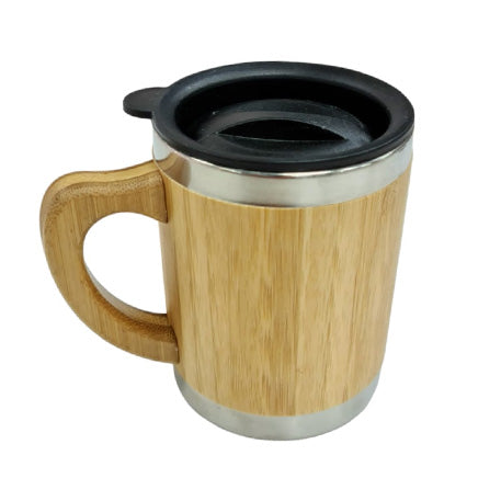 Taza de madera con tapa